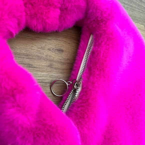 Fluffy Pink Purse - Picture 3 of 3